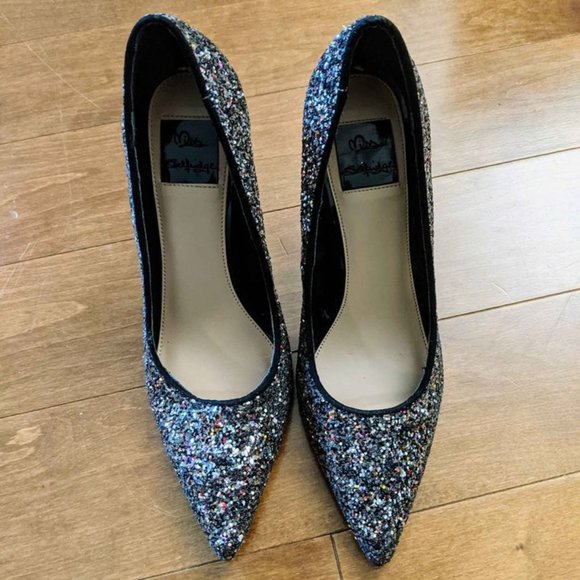 Shiny heels for special occasions😍 - Picture 1 of 1